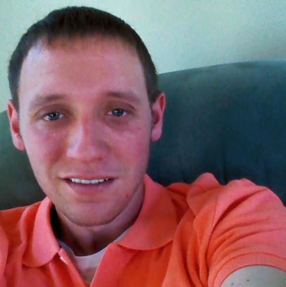 Meet your Posher, Tim - Picture 2 of 3